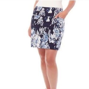 NEW S.C. & CO Navy Floral Skort Blue/White Medium